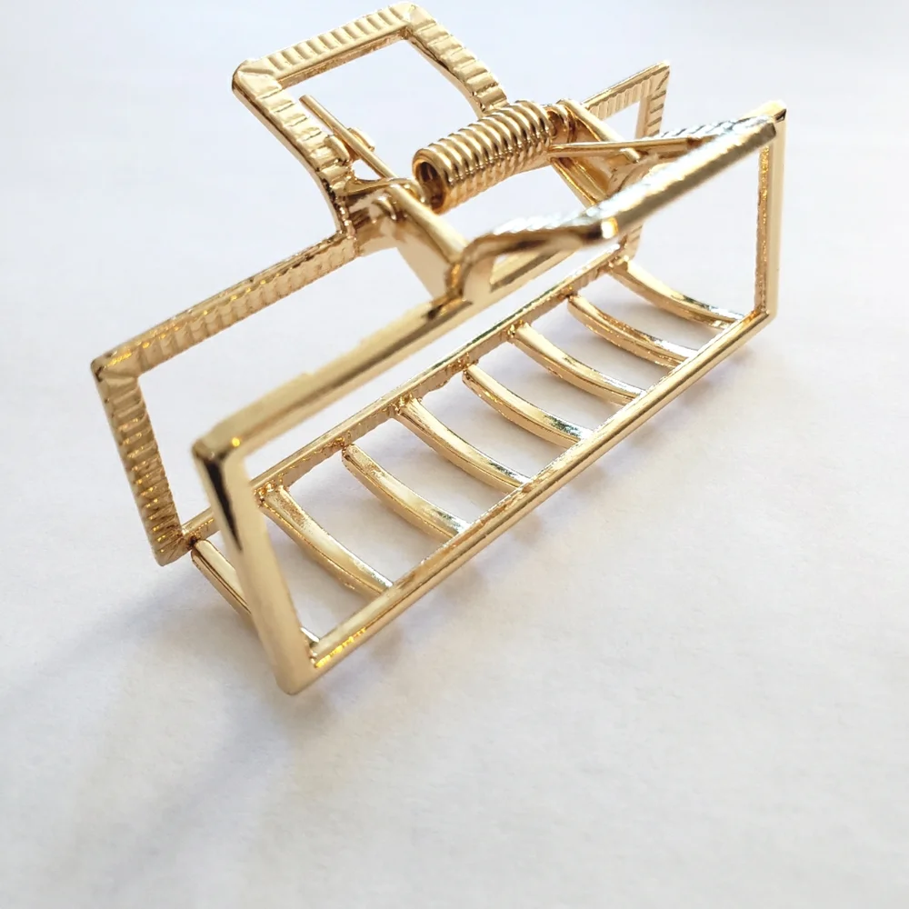 Gold Toned Metal Hair Claw Hair Clip